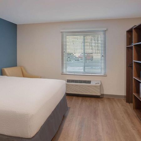 Wood Spring Suites Washington Dc East Arena Drive Lake Arbor Exterior foto