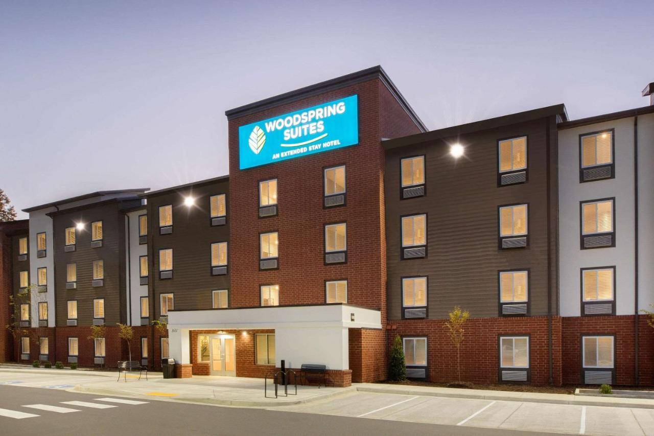 Wood Spring Suites Washington Dc East Arena Drive Lake Arbor Exterior foto