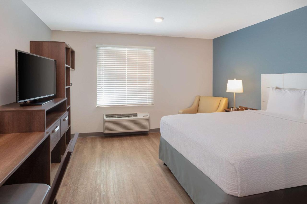 Woodsping Suites Washington Dc East Arena Drive Lake Arbor Exterior foto