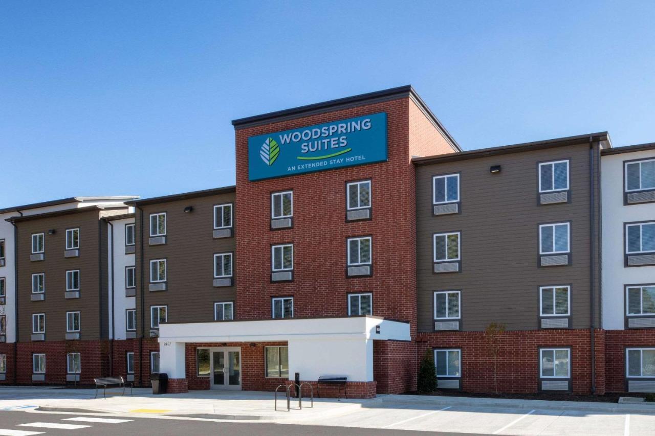 Wood Spring Suites Washington Dc East Arena Drive Lake Arbor Exterior foto