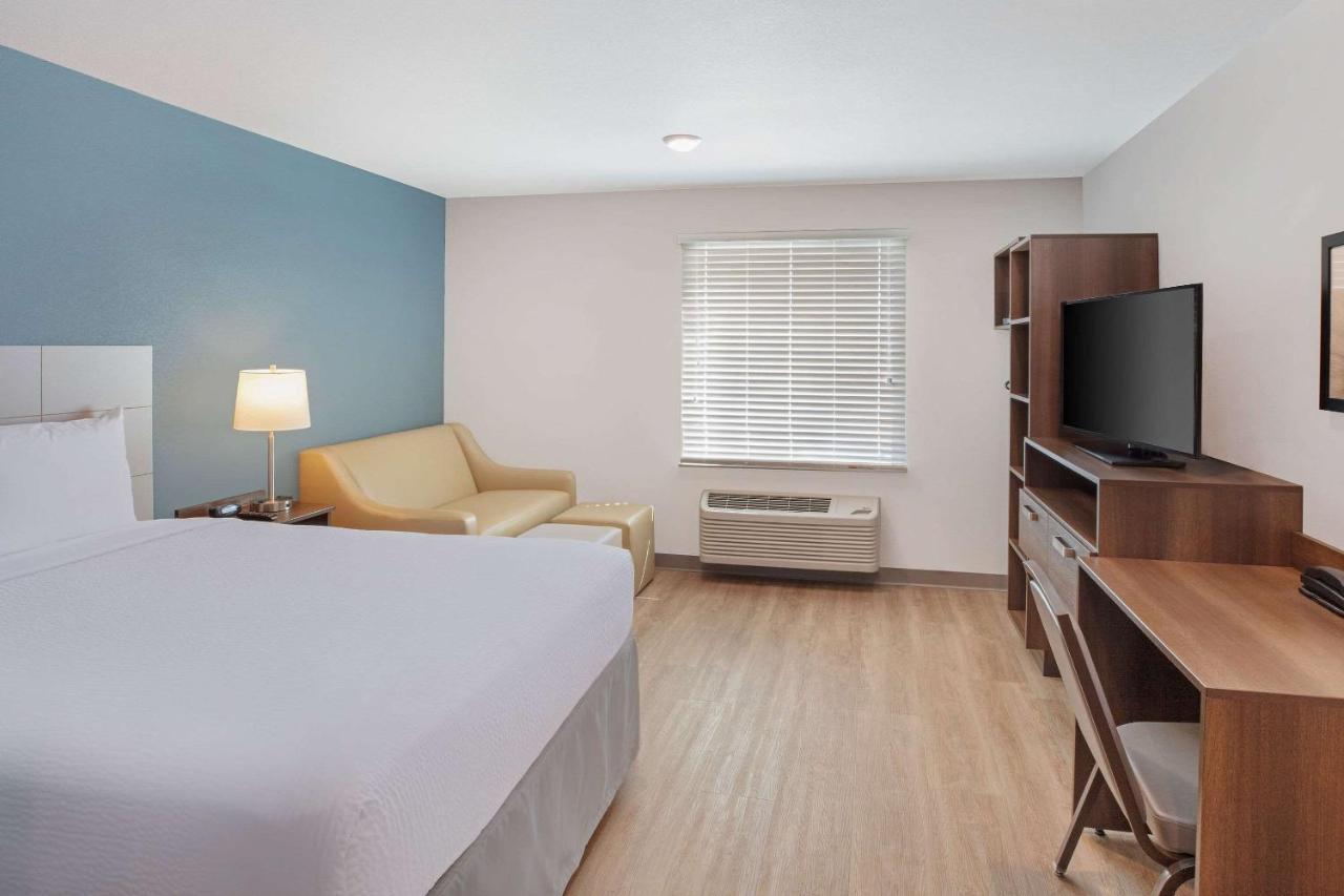Wood Spring Suites Washington Dc East Arena Drive Lake Arbor Exterior foto